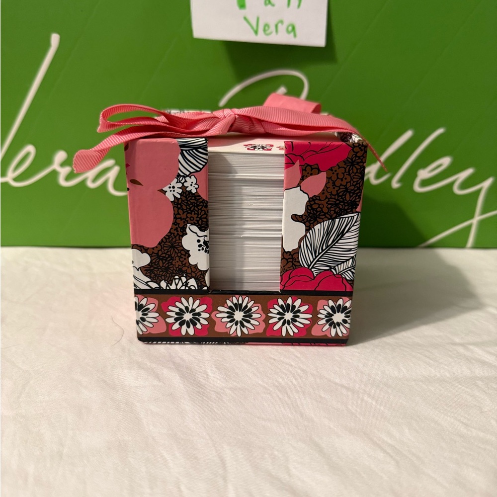 NWT Vera Bradley Mocha Rouge Take Note Cube Retired Pattern
